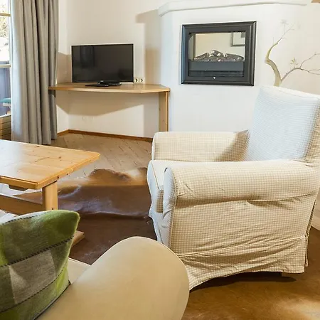 Frohnatur Hotel 4*